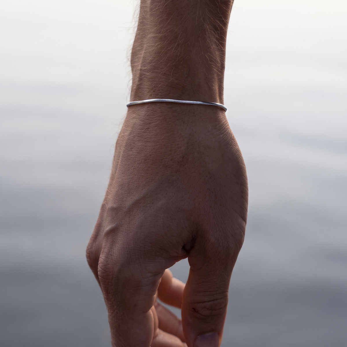 Intervval MARIUS am Handgelenk Lifestyle